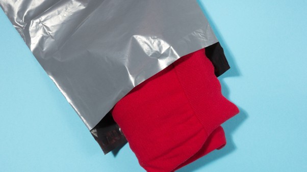 vízálló futártasak